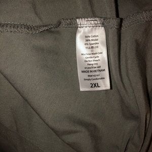 LuLaRoe Dresses - Lularoe Carly | 2 XL LuLaRoe Dresses - Lularoe Carly | 2 XL